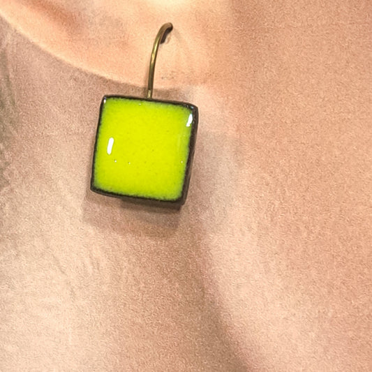 Boucles percées Graphic Carré jaune CHRISTINE ALLOING