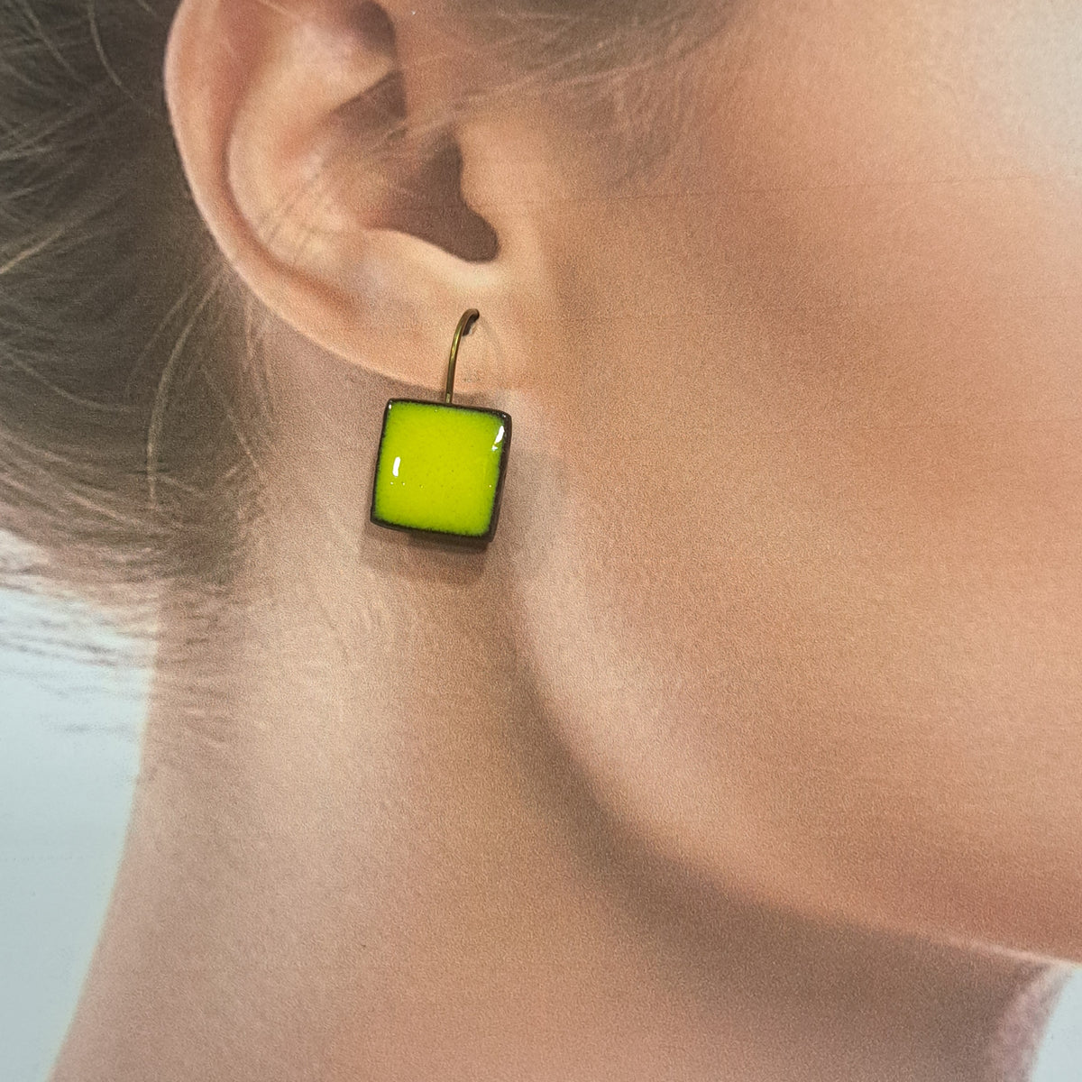Boucles percées Graphic Carré jaune CHRISTINE ALLOING