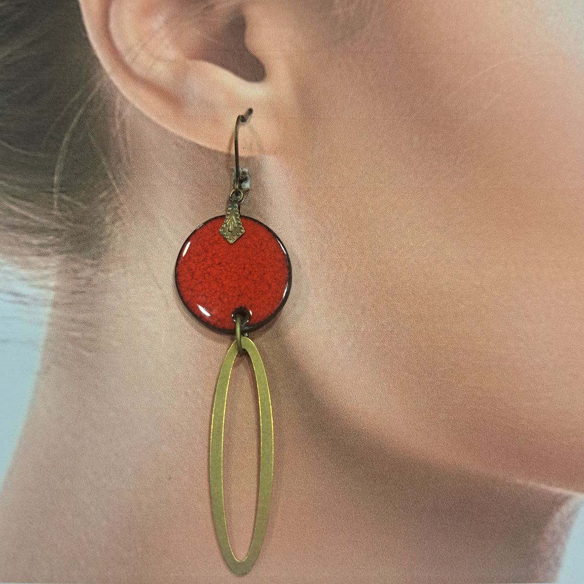 Boucles percées Rond Ogive rouge CHRISTINE ALLOING
