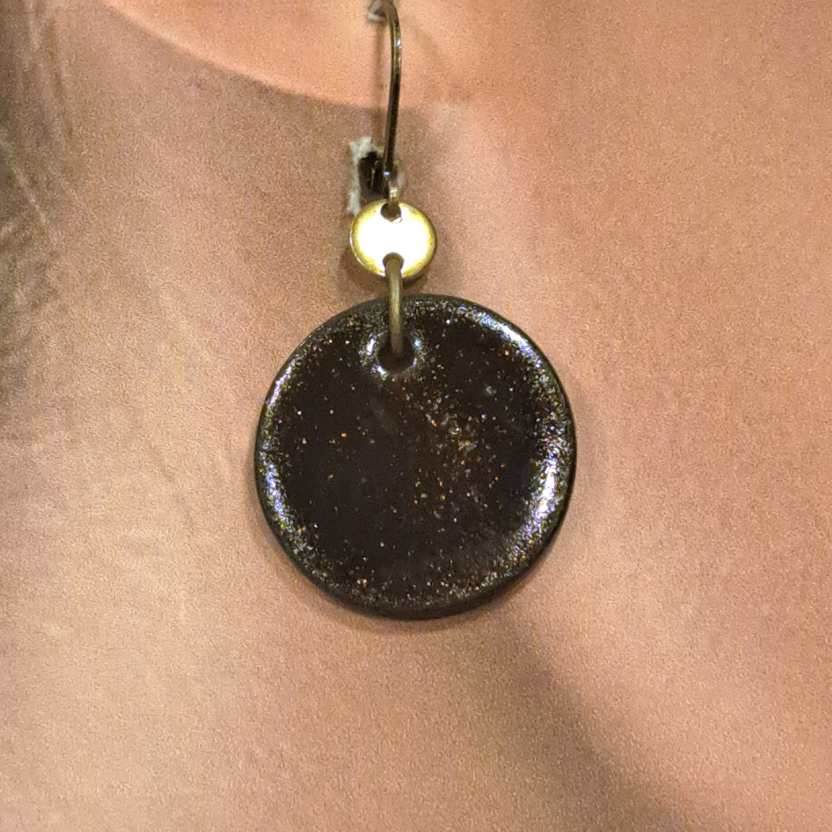 Boucles percées Graphic Rond GM noir paillette CHRISTINE ALLOING