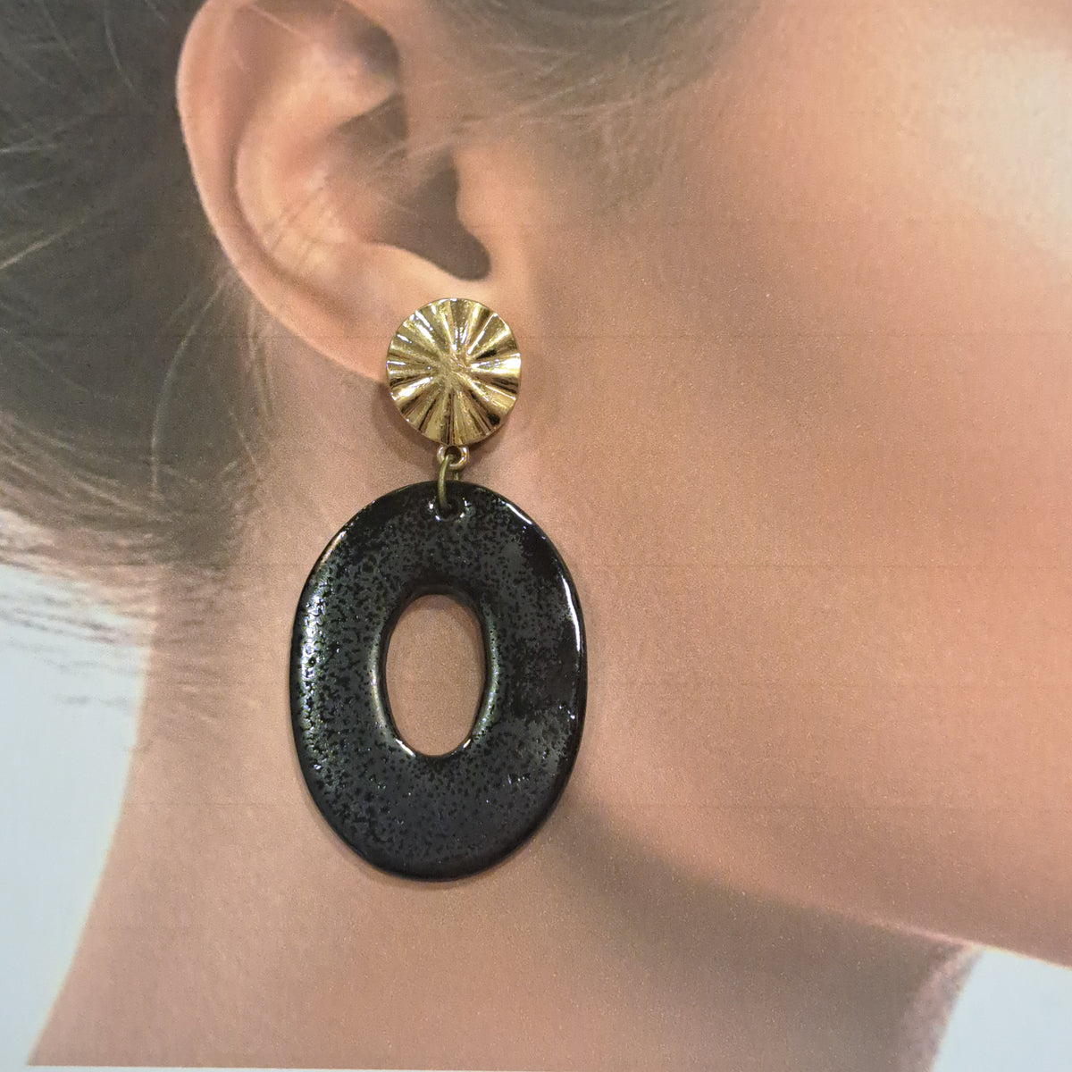 Boucles percées Ovale noir CHRISTINE ALLOING