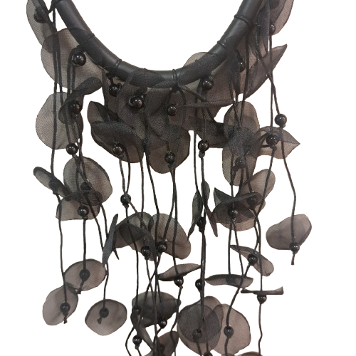 Collier Cascade Pétales noir Fancy F