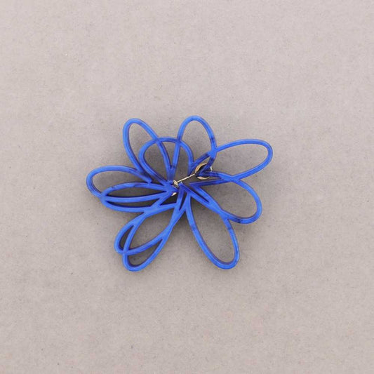 Broche Fleur ajourée bleu Fancy F