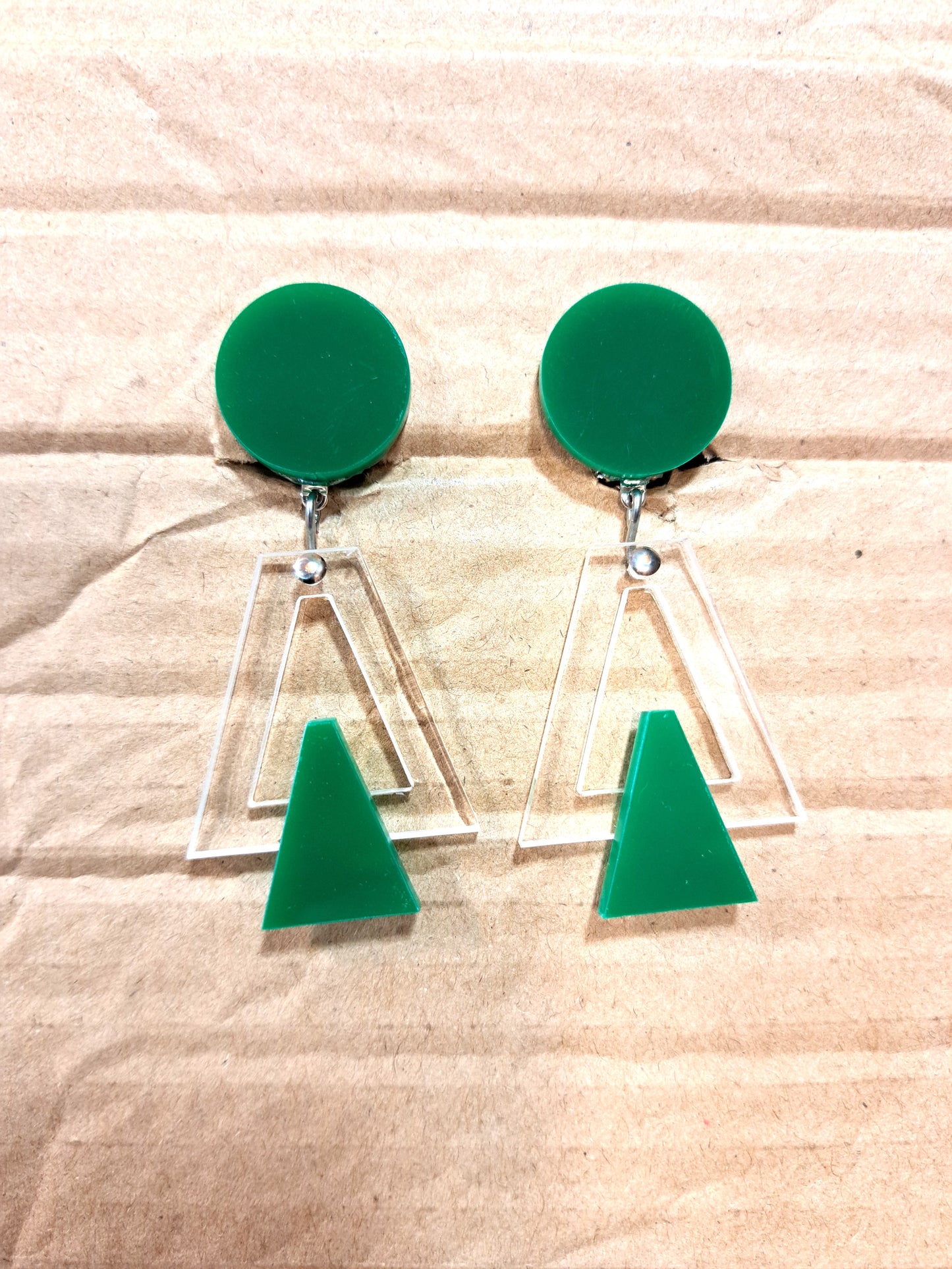 Boucles clips Triangle vert FORMESPAZIO