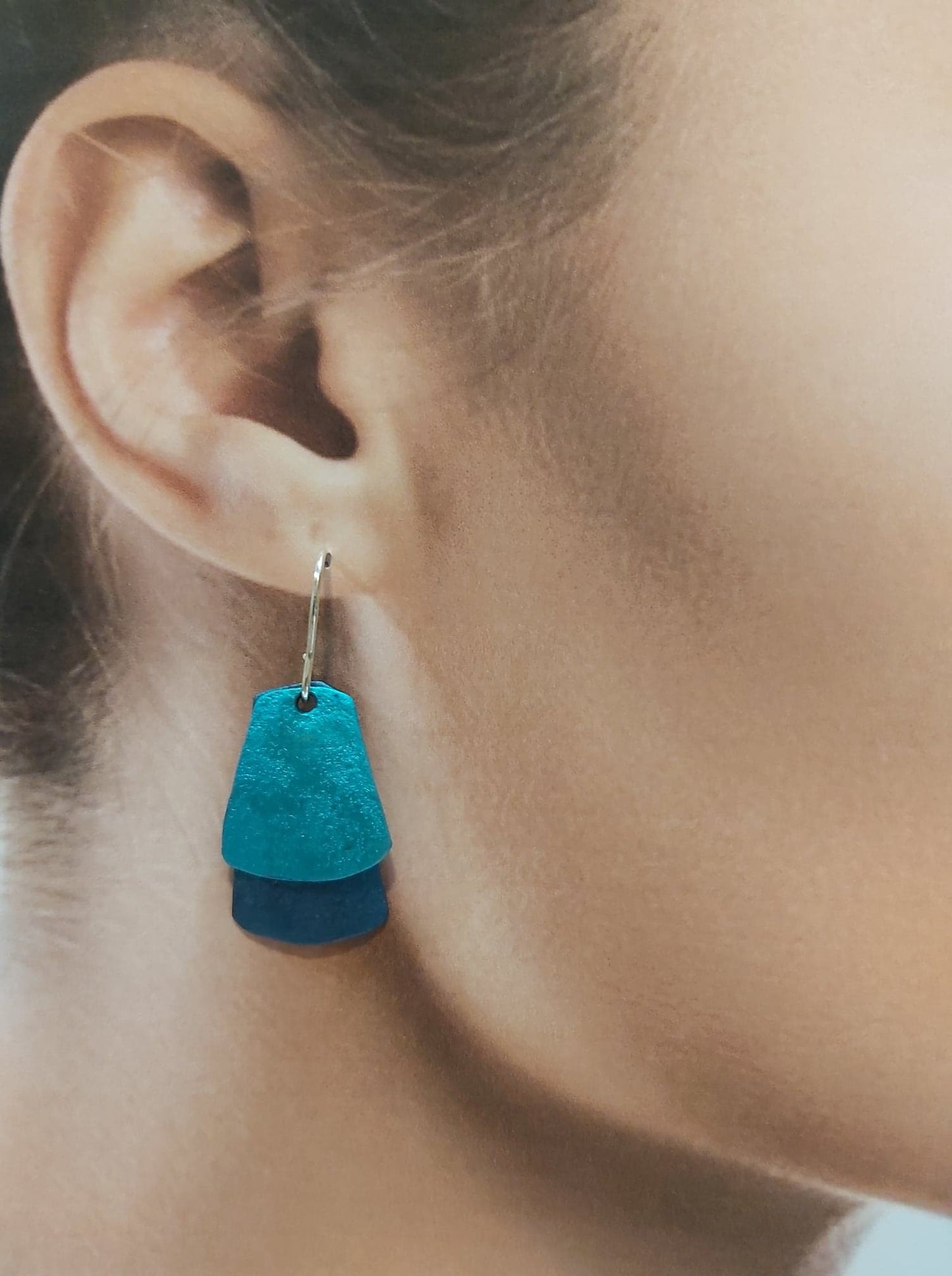 Boucles percées Trapèzes bleu OANA MILLET