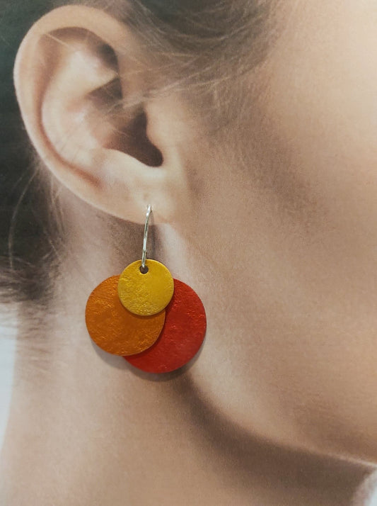 Boucles percées Ronds rouge, jaune et orange OANA MILLET
